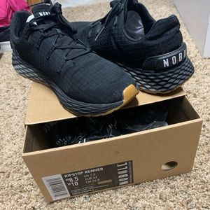 Black and gum no bull rip stop runner